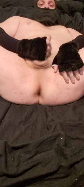 I Masturbate While Dressing Like a Cat