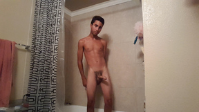 Hung Latin Twink Lucas Shower Jacking