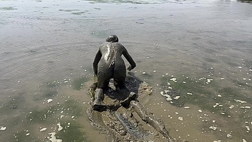 Estuary Mud Girl Playing in the Nude (WAM, Wet and Messy)