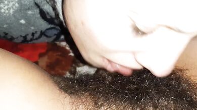 I love eating my girls hairy pussies - Lesbian_illusion