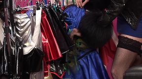 tarra white partage une grosse bite blanche avec sa copine jasmine black