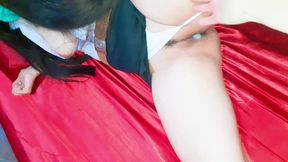 สาวนักศึกษารับงาน นอนตะแคงให้แขกเย็ดจนแตกในคาชุด
