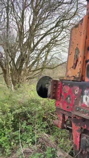 Hot Babe Pees on Abandoned Train!