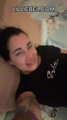 Big ass slut solo dildo masturbation