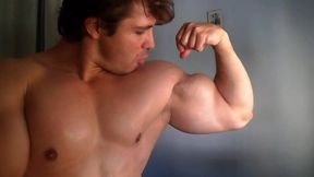 Muscles  Flex and Cum ;)