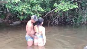 casal fazendo sexo ao ar livre quase fomos pegos mas levei uma jorrada de porra gostosa