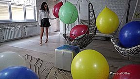 Pranking a female boss with big balloons **4K**