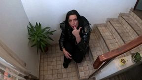 milfycalla – shiny downjacket, jeans & leotard stairway sex (uncut cum on clothes) – episode 314