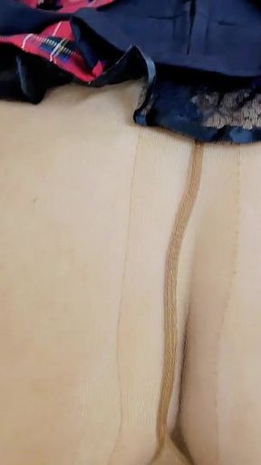 Stepsister's Sexy Pantyhose!