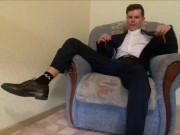 After working in the office, the guy jerks off his cock and ends up in an office suit