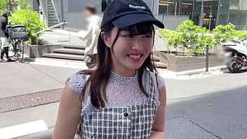 ヤられて喜ぶ真性淫乱JD！パンダコスなのに発情しまくる中出し交尾！【まな(21)】