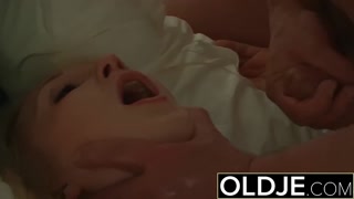 Horny Morning Sex Old Porn Girlfriend gets fucked cum shower