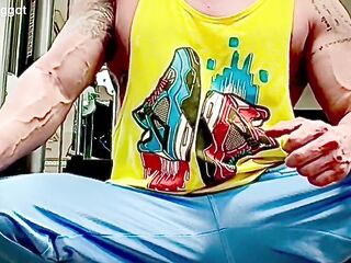 Heterosexual dude is homo for pay