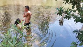 Woooow!!! He Helps Me Bathe and Then We Fuck in the Middle of a Lagoon