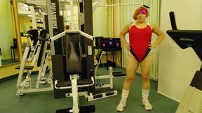 Gorgeous redhead granny with a big ass enjoys a gym encounter.