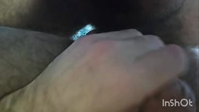 Chupando e dando para o vizinho peludo.