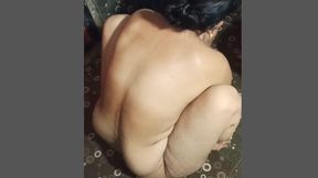 Sonal Bhabhi taking bath naked in the gathering