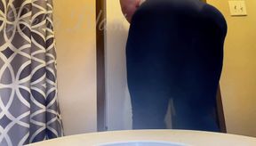 Peep Hole to My Huge Ass and Long, Ripping Fart in HD by Bella Blast