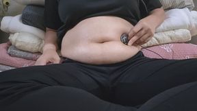 Real Stomach Growling & Bloating Sound After Binge Eating Hamburgers