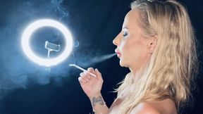 Your Queen smokes Eve 120 topless in Side View