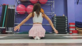 Let me entertain you being sexy