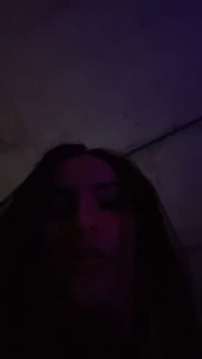 Le encanto mi polla en su culo