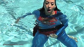 Sexy Superheroine Swimming With Jen Capone (SD 720p WMV)