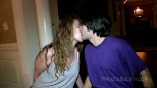 Athena Anderson và Violette Blakk bú dương vật sau màn quan hệ tình dục qua đường hậu môn nóng bỏng