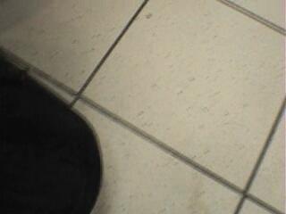 2 Southern Beauticians Pretty Feet !