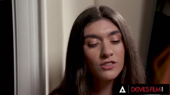 Girl's Sexuality Test Turns Into Stepmom Hardcore 3-Way