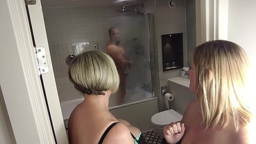 flatmate freind caught me wanking