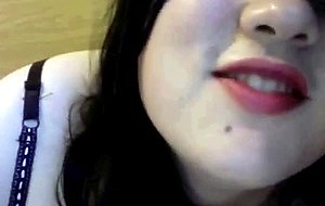 Hot teen CD cums on cam