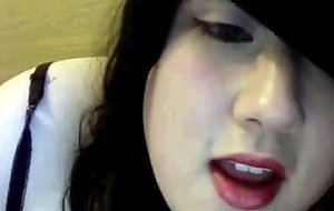 Hot teen CD cums on cam