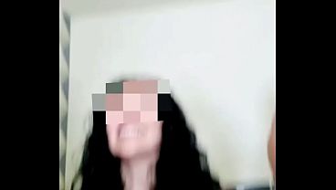 Marido quiere ser cuckold pero su nunca ha hecho nada as&iacute_ que la trajo para que vea como nos cogemos a Isa y te jale la verga mientras ve como me follo a otra