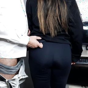 My Boss Asked Me for a Blowjob I Ended up Giving the Anus