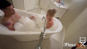 bubble bath time with veronica cruz and dexxx blue