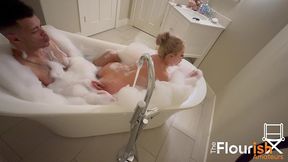 bubble bath time with veronica cruz and dexxx blue