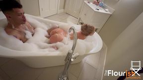 bubble bath time with veronica cruz and dexxx blue