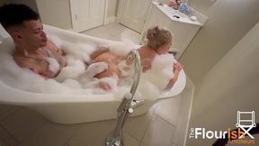 bubble bath time with veronica cruz and dexxx blue