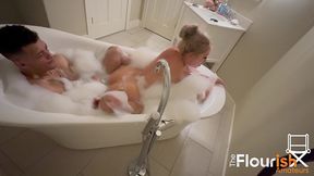 bubble bath time with veronica cruz and dexxx blue