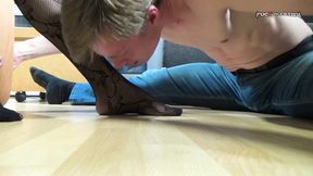 footworship with kiana