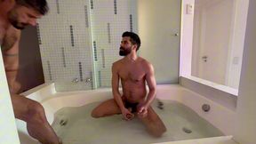 daddy me macetou na banheira
