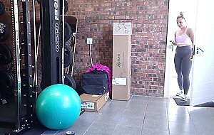 Cheating milf wife gets fucked in gym by personal trainer and cum on big butt