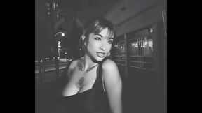 Maria Becerra modelando