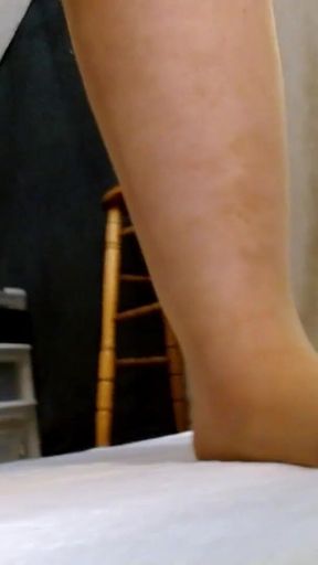 1306 Pantyhose Feet and Ass Ignore From Dawnskye1962