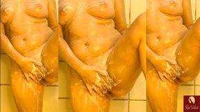Taking a Horny Bath and Playing with My Soapy Pussy