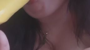 BBW dildo suck ????