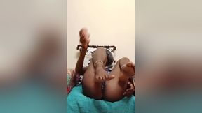 Ebony Queen Handling 7inch Dildo Anal Session Like A Pro, Closeup