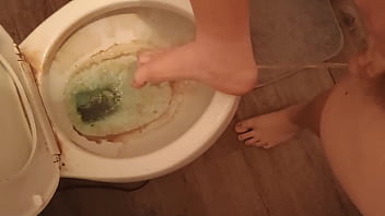 Took a late night pee on my soft toes