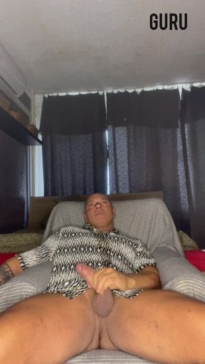 Mr Guru. Sexy Body Builder Wank at Home